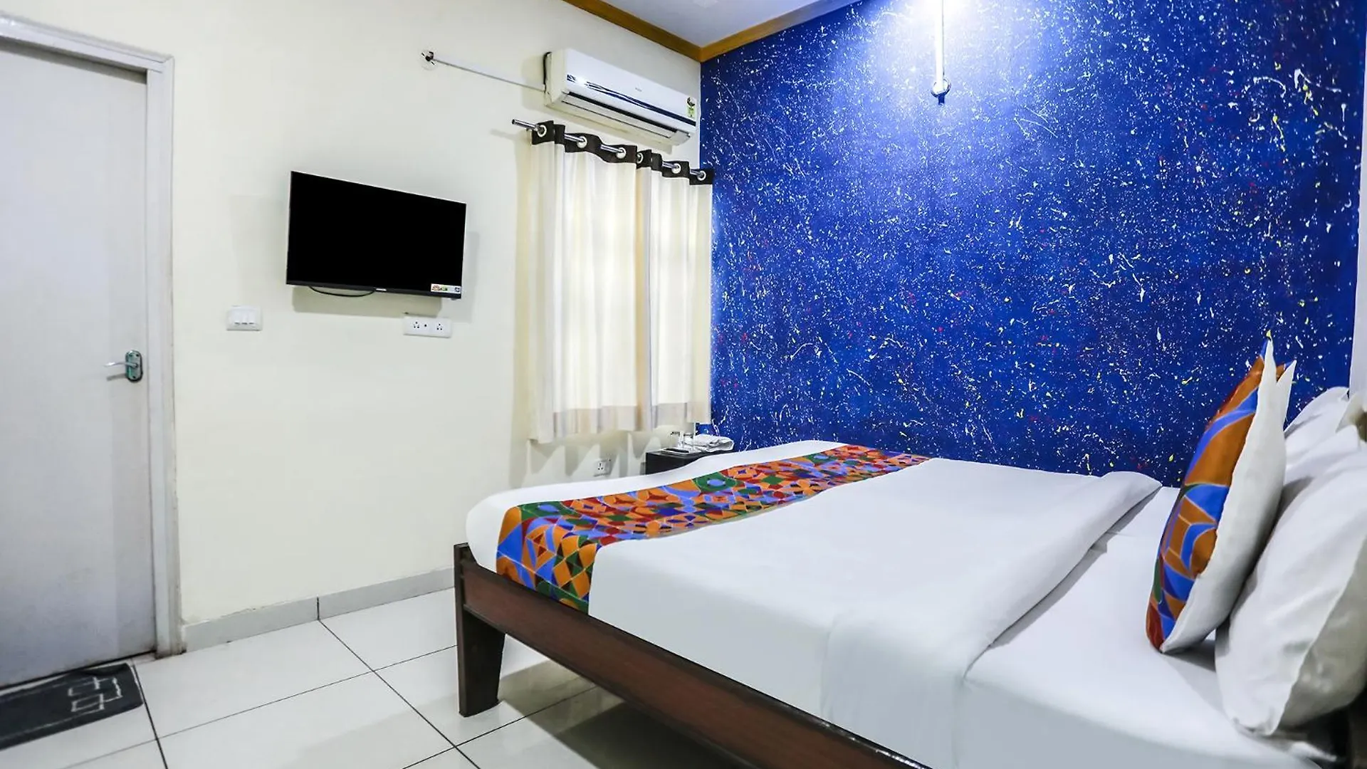 Fabexpress Grand Resort Agra  Agra (Uttar Pradesh)