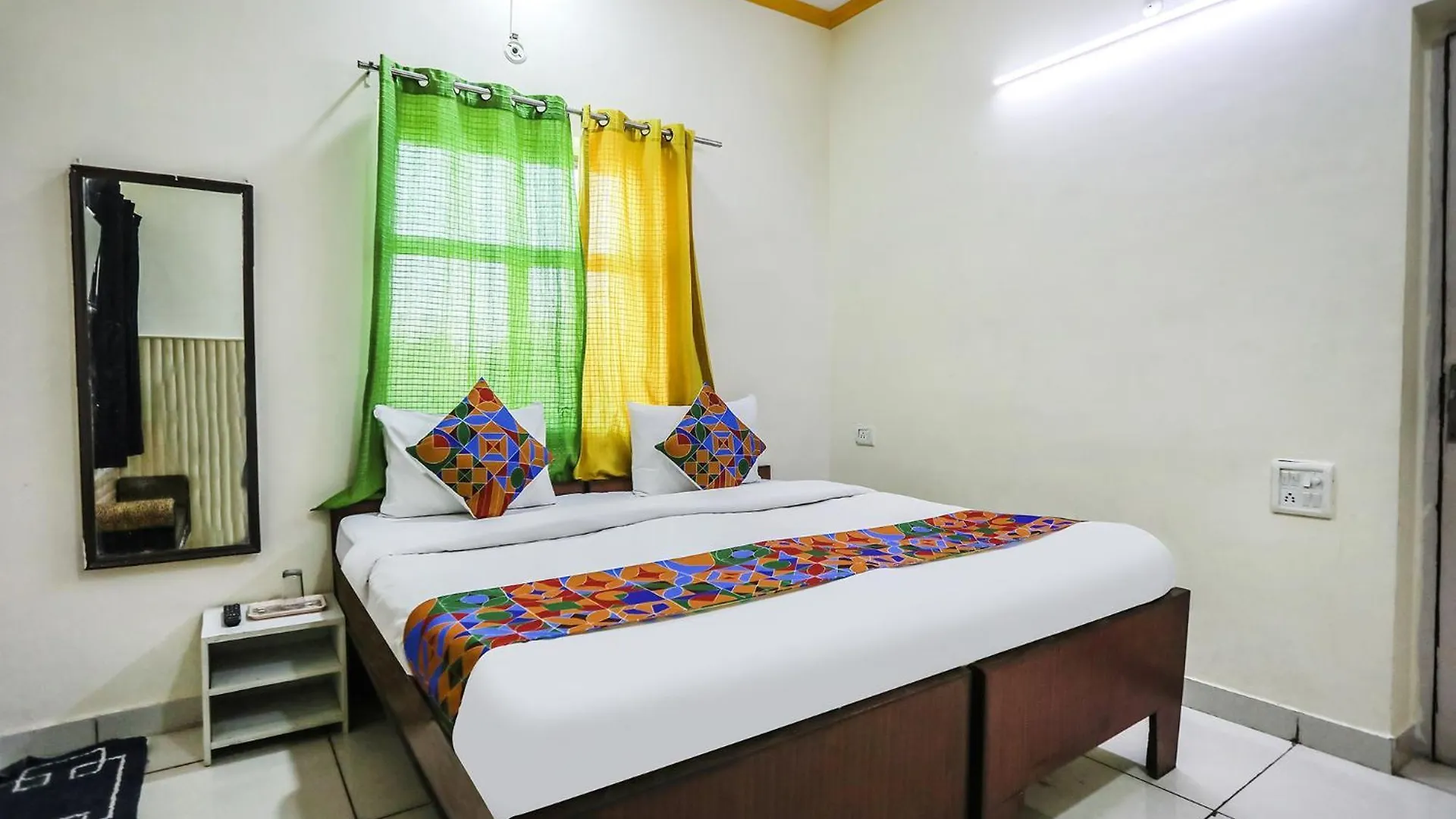 Bed & Breakfast Fabexpress Grand Resort Agra
