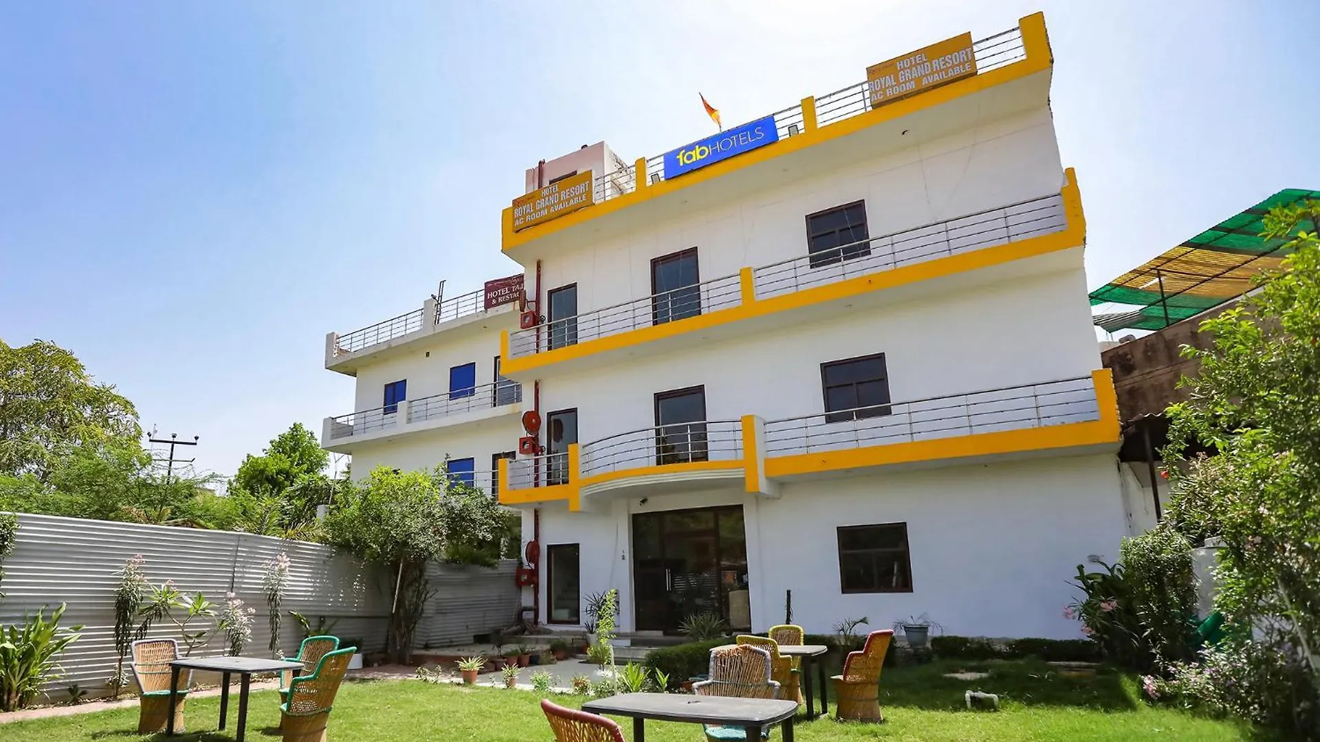 Fabexpress Grand Resort Agra  0*, Agra (Uttar Pradesh)